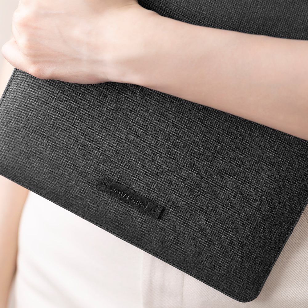 Native Uninon Stow Slim Serisi Su Geçirmez 11 inç Tablet Çantası