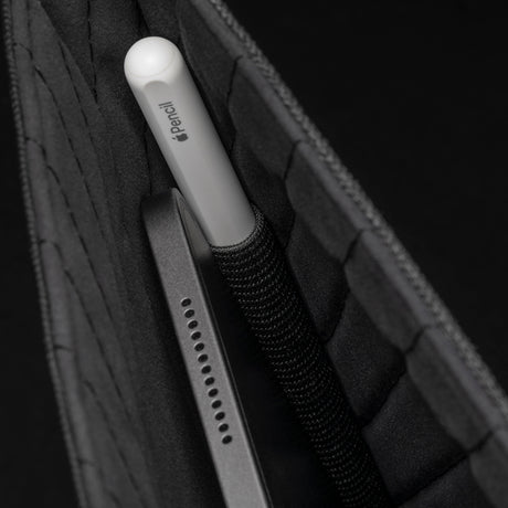 Native Uninon Stow Slim Serisi Su Geçirmez 11 inç Tablet Çantası