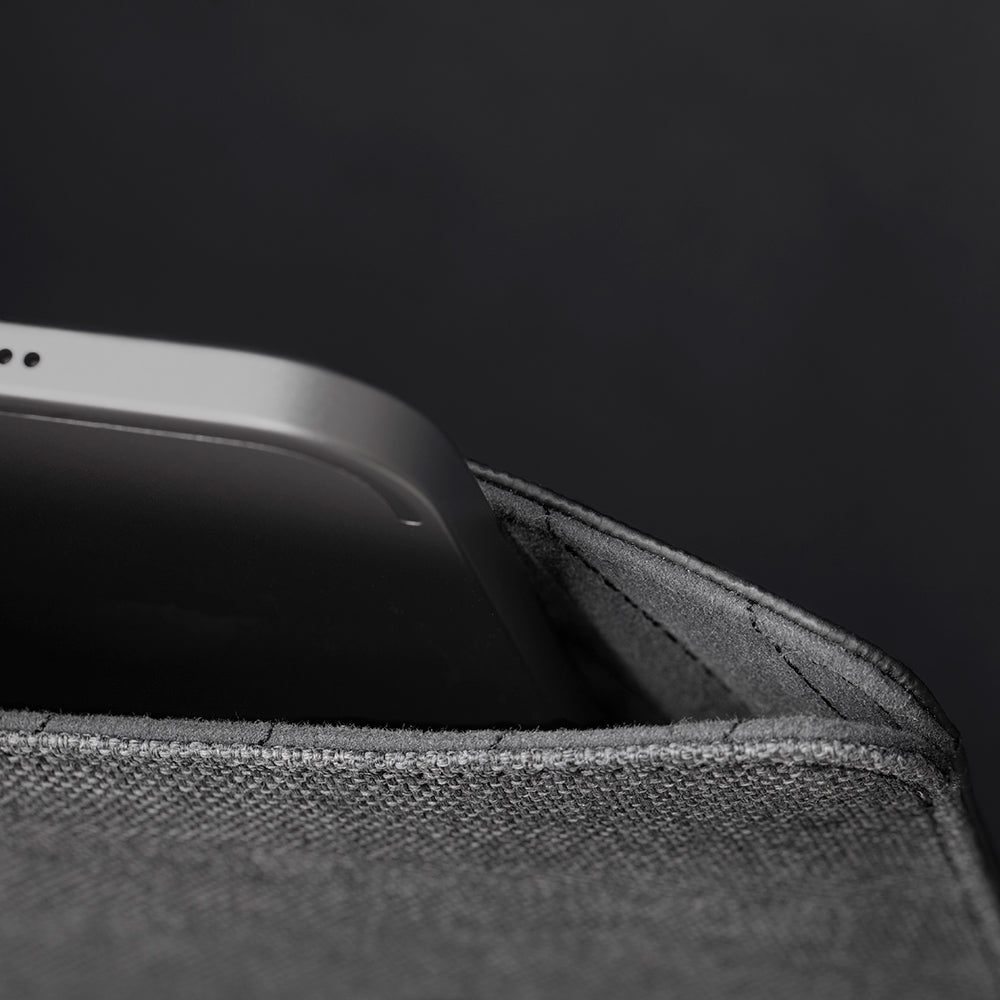 Native Uninon Stow Slim Serisi Su Geçirmez 12.9 inç Tablet Çantası