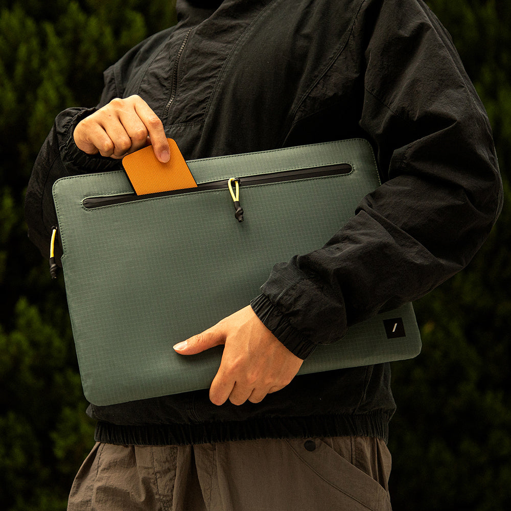 Native Uninon Ultralight Sleeve Serisi Su Geçirmez Ripstop Kumaş 14 inç Macbook Çantası