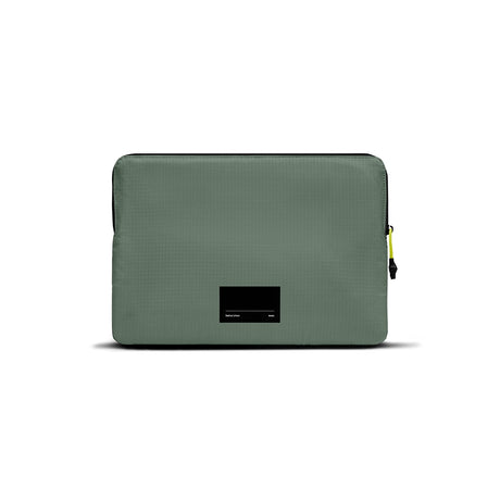 Native Uninon Ultralight Sleeve Serisi Su Geçirmez Ripstop Kumaş 15 inç Macbook Çantası