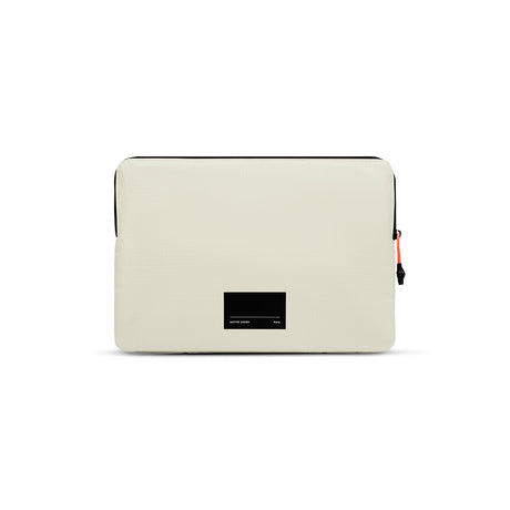 Native Uninon Ultralight Sleeve Serisi Su Geçirmez Ripstop Kumaş 16 inç Macbook Çantası