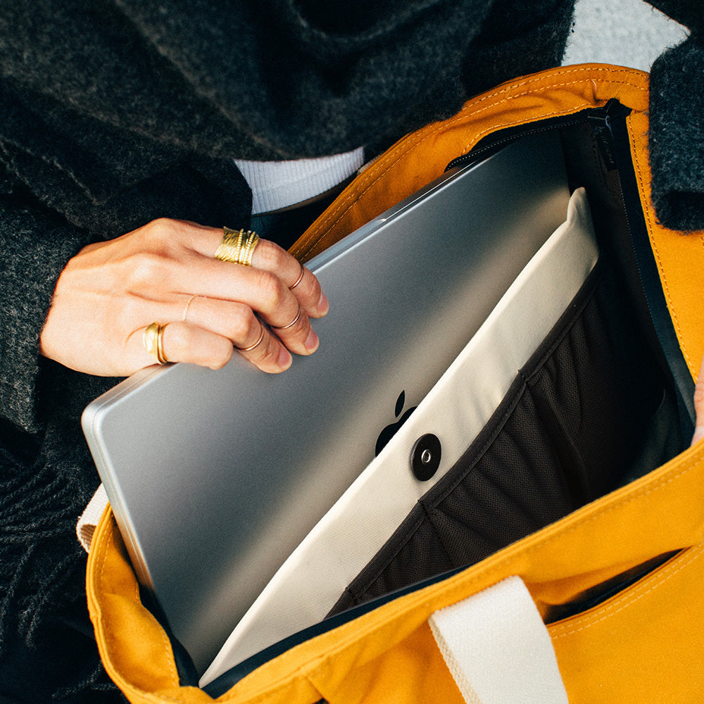 Native Union W.F.A Tote Bag Pro Su Geçirmez Cordura Kumaş YKK Fermuarlı 16L Taşıma Çantası