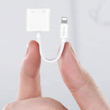 Recci RDS-A01 Lightning 2in1 Şarj ve Ses Adaptörü
