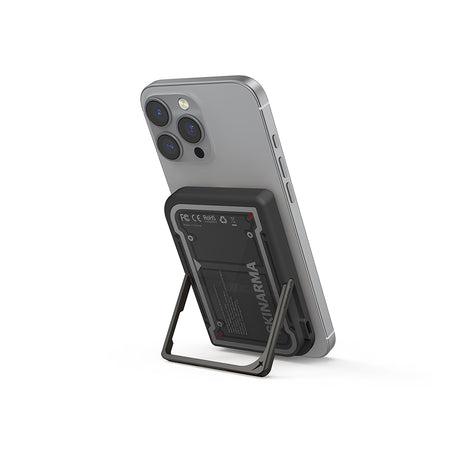 Skinarma Nexus Mecha Kablosuz ve PD Hızlı Şarj Özellikli Metal Standlı Taşınabilir Powerbank 20W 5000mAh